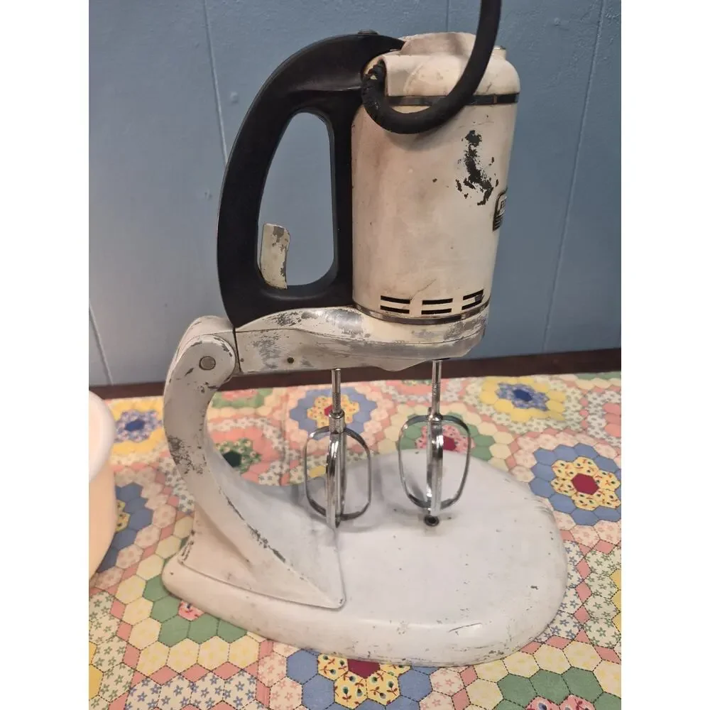Vintage 1940s GE 